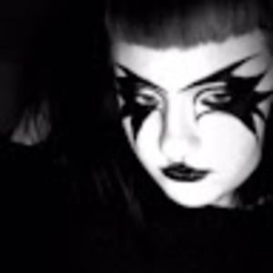 Meet your Posher, Chloe